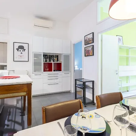 Manusardi Navigli Flat By Interhome Lägenhet *